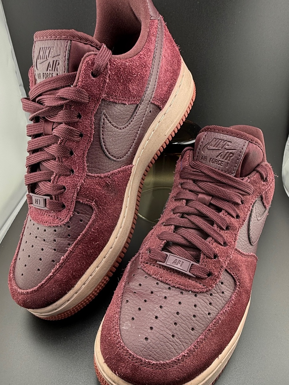 Size 9 - Nike Air Force 1 '07 Premium Low Burgundy Crush W